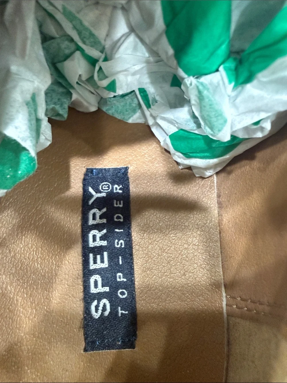 Sperry Boys Suede Bucks / Dress Shoes / Suede in Tan size 1.5M